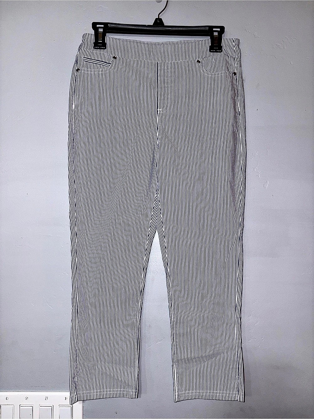 Mario Serrani Women’s Medium Blue White Pinstripe Stretch Capri Pants